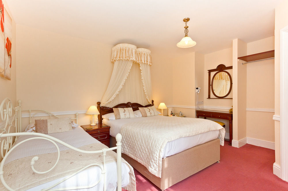 Гостевой дом Beaumont - Free Off-site Health Club - Adults Only